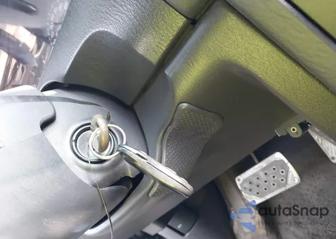 2001 Jeep Grand Cherokee Laredo z USA, uszkodzony, nr VIN 1J4GW48S81C647699